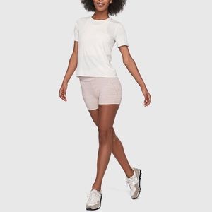 NWT outdoor voices Featherweight Hurdle Tee